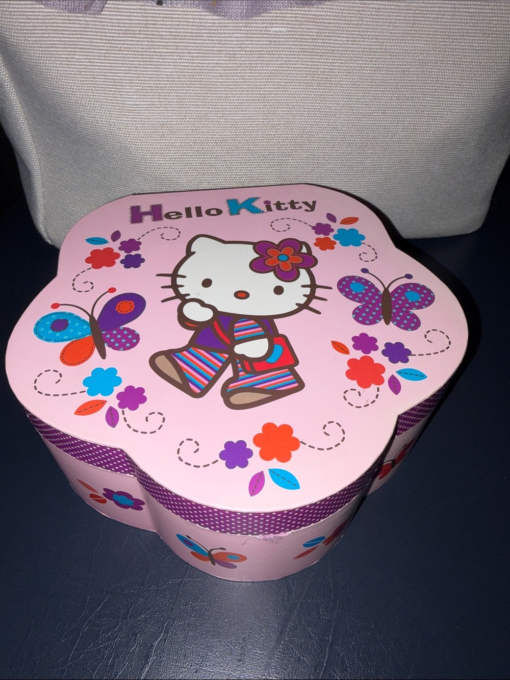 Sanrio Hello Kitty Pink Floral & Butterfly Trinket Music Box Rare